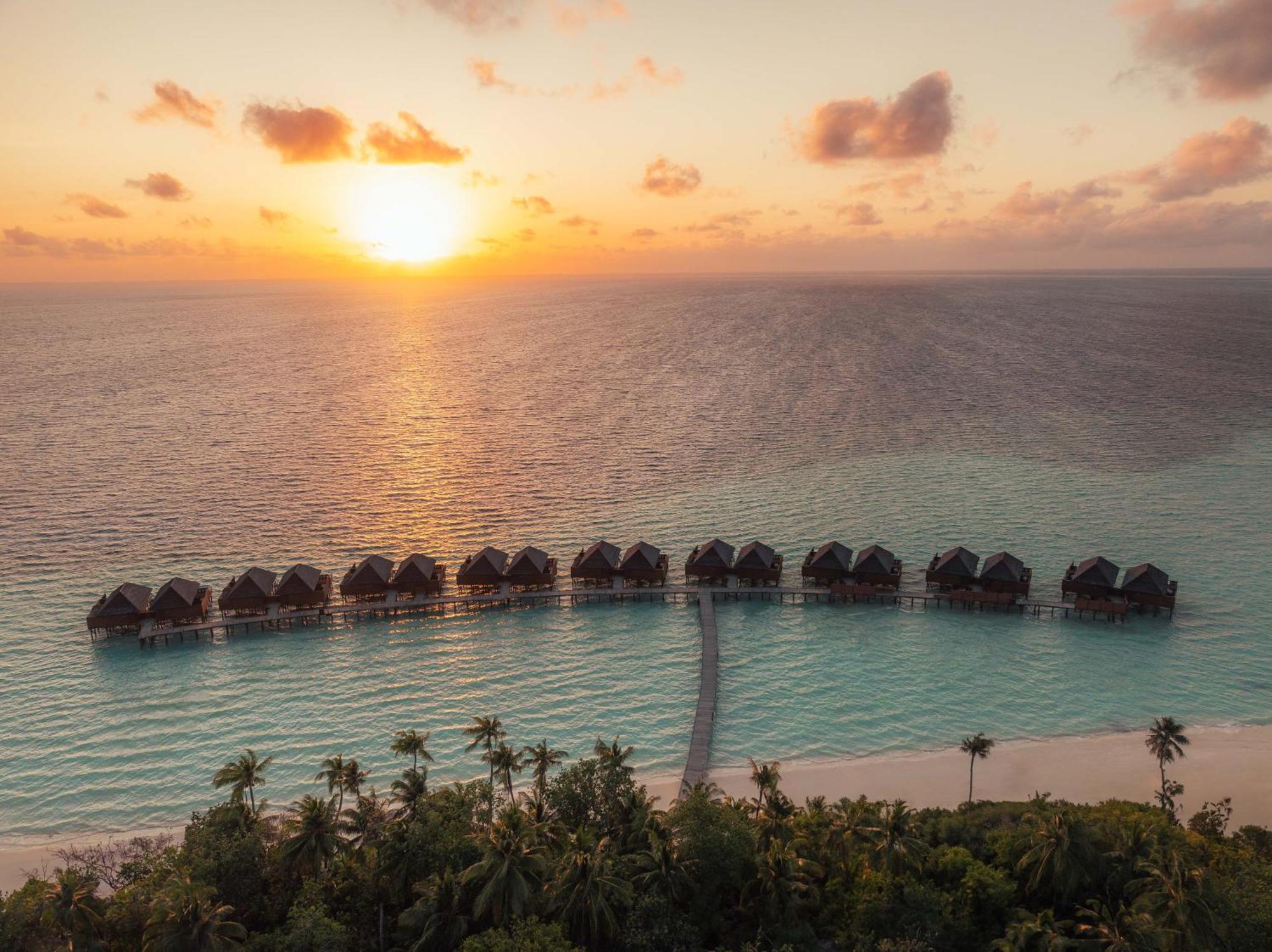 Veligandu Maldives Resort Island Rasdhoo Exterior photo